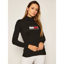 Golf Tommy Jeans Flag Roll DW0DW08857. Czarne swetry damskie Tommy Jeans, xs, bez wzorów, z jeansu, bez rękawów, bez kaptura. Za 449,00 zł.