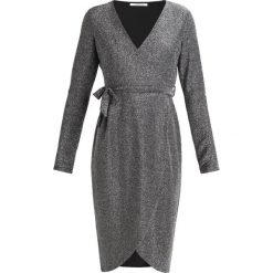Sukienki hiszpanki: Glamorous AC1488 Sukienka z dżerseju silver lurex