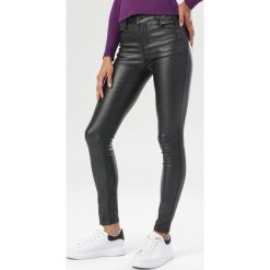 Czarne Spodnie Skinny Miraria. Czarne spodnie damskie Born2be. Za 139,99 zł.