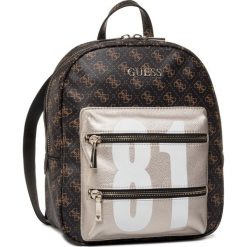 Plecak Guess Caley (SG) HWSG76 74330. Pomarańczowe plecaki damskie Guess, z aplikacjami. W wyprzedaży za 389,00 zł.