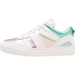 Jochie & Freaks Tenisówki i Trampki white/multicolor. Białe trampki chłopięce marki Jochie & Freaks, z materiału. W wyprzedaży za 356,15 zł.