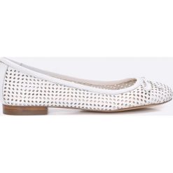 Baleriny damskie lakierowane: Caprice – Baleriny