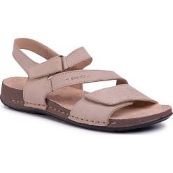 Sandały GO SOFT - WI21-CORSA-04 Beige. Brązowe klapki damskie GO SOFT, bez wzorów, ze skóry, bez obcasa. Za 99,99 zł.