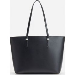 Gładka torebka shopper - Czarny. Czarne torby damskie na zakupy Reserved, bez wzorów, bez dodatków. Za 99,99 zł.