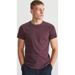 Gładki T-shirt - Fioletowy. Fioletowe t-shirty męskie Reserved, s, bez wzorów, bez kołnierzyka. Za 29,99 zł.