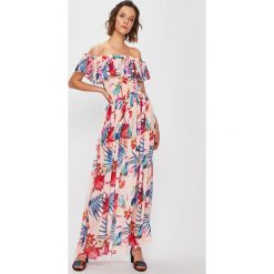 Guess Jeans - Sukienka. Różowe sukienki damskie Guess Jeans, na co dzień, s, z aplikacjami, z poliesteru, casualowe, bez kołnierzyka, bez rękawów, rozkloszowane. W wyprzedaży za 399,90 zł.