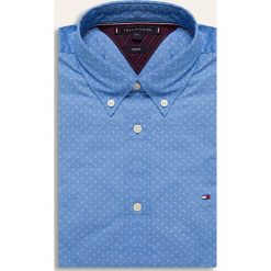 Tommy Hilfiger - Koszula. Białe koszule męskie TOMMY HILFIGER, xl, bez wzorów, z bawełny, casualowe, button down, z długim rękawem. W wyprzedaży za 299,90 zł.