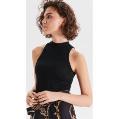 Spódnica mini z łańcuchowym wzorem - Czarny. Czarne spódniczki damskie Cropp, s, bez wzorów, mini. Za 59,99 zł.