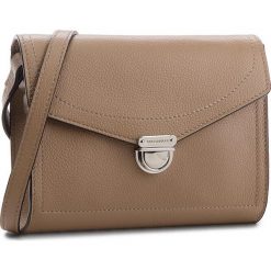 Torebka COCCINELLE - CV3 Mini Bag E5 CV3 55 H1 07 Taupe N75. Brązowe listonoszki damskie Coccinelle, ze skóry. W wyprzedaży za 659,00 zł.