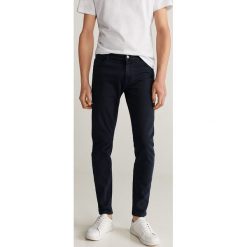Mango Man - Jeansy Billy. Niebieskie jeansy męskie Mango Man, bez wzorów. Za 139,90 zł.