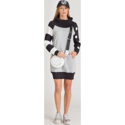 SUKIENKA MY TWIN TWINSET. Białe sukienki damskie Twinset, na co dzień, s, bez wzorów, z dzianiny, z golfem, bez rękawów, mini, proste. Za 380,00 zł.