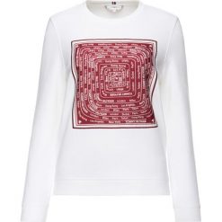 Bluza TOMMY HILFIGER Graphic Print WW0WW25162. Białe bluzy damskie TOMMY HILFIGER, l, bez wzorów, z bawełny, bez rękawów, bez kaptura. W wyprzedaży za 289,00 zł.