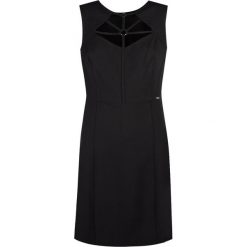 Guess Sukienka "Rita". Sukienki damskie Guess, z aplikacjami, z tkaniny, bez kołnierzyka, bez rękawów, dopasowane. Za 179,00 zł.