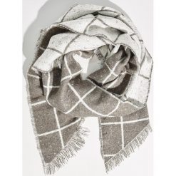 Szalik w kratkę - Szary. Szare bez kategorii Sinsay, w kratkę. Za 39,99 zł.