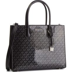 Torebka MICHAEL MICHAEL KORS - Mercer 30H8SM9T3B Blk/Silver. Czarne torebki klasyczne damskie marki MICHAEL Michael Kors, bez wzorów, ze skóry, klasyczne, na ramię, lakierowane, bez dodatków. Za 1669,00 zł.
