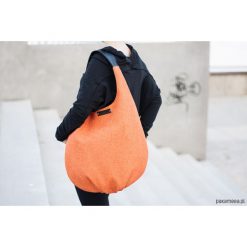 LONG pomarańczowy. Pomarańczowe torebki klasyczne damskie Pakamera, bez wzorów, z tkaniny, na ramię, bez dodatków. Za 195,00 zł.