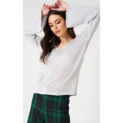 Swetry klasyczne damskie: Rut&Circle Sweter Vendela – Grey