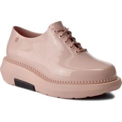 Półbuty MELISSA - Grunge + Vitorino Camp 32227 Pink/Black 51647. Czerwone creepersy damskie Melissa, z tworzywa sztucznego, na koturnie. W wyprzedaży za 289,00 zł.