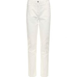 Jeansy Regular Fit Persona by Marina Rinaldi Ragata 1132050. Białe jeansy damskie Persona by Marina Rinaldi, bez wzorów, z elastanu. Za 499,00 zł.