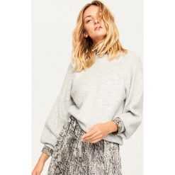 Luźny sweter - Jasny szar. Szare bez kategorii Reserved, s. W wyprzedaży za 49,99 zł.