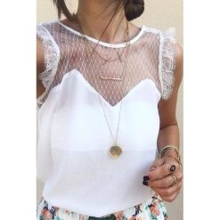 Top ZINERVA WHITE. Białe bluzki damskie IVET, m, w koronkowe wzory, z koronki, eleganckie, bez kołnierzyka, bez rękawów. W wyprzedaży za 39,00 zł.