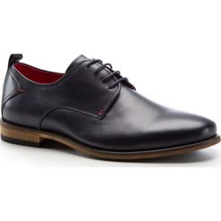Buty męskie. Niebieskie półbuty męskie Wittchen, bez wzorów, ze skóry, eleganckie, bez zapięcia. W wyprzedaży za 299,90 zł.
