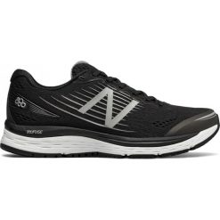 Buty New Balance 880v8 W Czarne. Czarne buty sportowe damskie marki New Balance, bez wzorów, z gumy, biznesowe, do biegania. Za 349,99 zł.