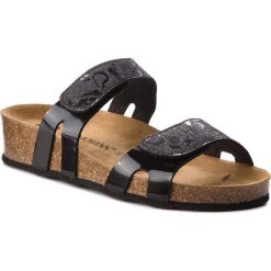 Klapki DR. BRINKMANN - 701221 Schwarz 1. Czarne klapki damskie marki Dr. Brinkmann, z aplikacjami, ze skóry ekologicznej, bez obcasa. Za 159,00 zł.