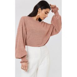 Swetry klasyczne damskie: NA-KD Trend Sweter z falbankami – Pink,Nude