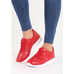 Topy sportowe damskie: Czerwone Buty Sportowe Top Secret