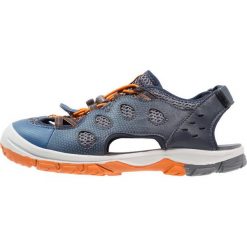 Jack Wolfskin TITICACA Sandały trekkingowe ocean wave. Niebieskie sandały chłopięce marki Jack Wolfskin, z materiału. W wyprzedaży za 242,10 zł.