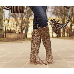 Kozaki - skóra naturalna - model 127 - kolor panterka. Szare kozaki damskie Zapato, na co dzień, na lato, z jeansu, klasyczne, z okrągłym noskiem, przed kolano, bez obcasa, na płaskiej podeszwie, na zamek. W wyprzedaży za 391,20 zł.