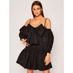 Sukienka koktajlowa Red Valentino TR0VAP500VU. Czarne sukienki damskie Red Valentino, bez wzorów, z elastanu, wizytowe, bez kołnierzyka, bez rękawów. Za 2799,00 zł.