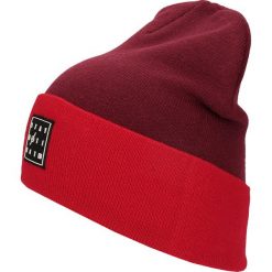Czapka męska CAM200 - czerwony. Czerwone czapki męskie 4f, na zimę, bez wzorów. W wyprzedaży za 9,99 zł.