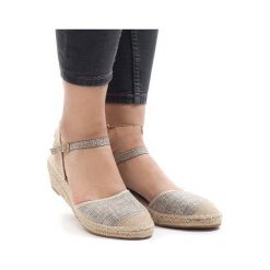 Szare Szary sandały na koturnie espadryle LLI-3M88-7. Szare espadryle damskie ButyModne, w paski, z tkaniny, bez obcasa, na koturnie, z paskami. Za 69,00 zł.