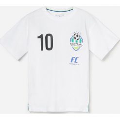Bawełniany t-shirt w piłkarskim stylu - Biały. Białe t-shirty męskie Reserved, bez wzorów, z bawełny, bez kołnierzyka. W wyprzedaży za 19,99 zł.