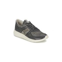Buty Esprit CLOUDY LACE UP. Czarne trampki i tenisówki damskie marki Esprit, bez wzorów, bez zapięcia. Za 247,20 zł.