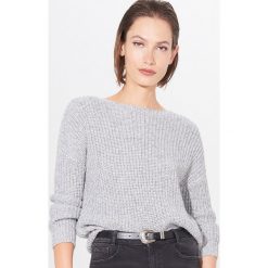 Kimonowy sweter z błyszczącą nicią - Szary. Szare swetry damskie Mohito, s, bez wzorów, bez rękawów, bez kaptura. Za 119,99 zł.