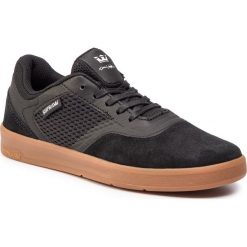 Sneakersy SUPRA - Saint 05674-038-M Black/Gum. Czarne sneakersy męskie Supra, bez zapięcia. Za 339,00 zł.
