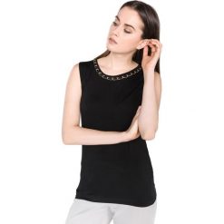 Guess Sally Top Czarny. Czarne podkoszulki damskie Guess, xs, z aplikacjami, z elastanu, bez kołnierzyka. Za 223,95 zł.