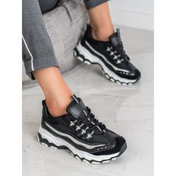 SNEAKERSY Z BROKATEM. Białe trampki i tenisówki damskie SMALL SWAN. Za 76,90 zł.