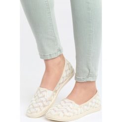 Beżowe Espadryle No Secrets. Brązowe espadryle damskie Born2be, bez wzorów, bez obcasa, na płaskiej podeszwie. Za 29,99 zł.