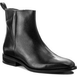 Botki GINO ROSSI - DBH584-Y76-E100-9900-F 99. Czarne buty zimowe damskie marki Gino Rossi, z polaru, na obcasie. W wyprzedaży za 279,00 zł.