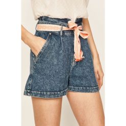Only - Szorty. Niebieskie szorty damskie ONLY, s, w paski, z bawełny, casualowe, z podwyższonym stanem. Za 169,90 zł.