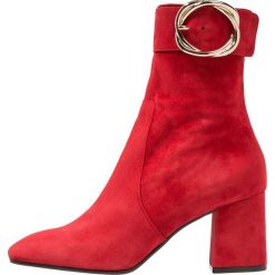 Alberto Zago Botki rosso. Czerwone botki damskie skórzane Alberto Zago, klasyczne. Za 969,00 zł.