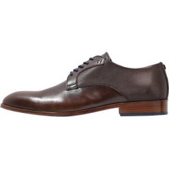 Azzaro HESPAL Eleganckie buty marron. Brązowe buty wizytowe męskie Azzaro, z materiału, na sznurówki. Za 879,00 zł.