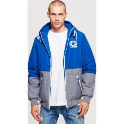 Sportowa kurtka z kapturem - Niebieski. Niebieskie kurtki sportowe męskie marki Cropp, l. Za 229,99 zł.