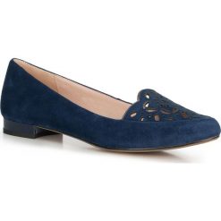 Buty damskie. Niebieskie baleriny damskie Wittchen, bez wzorów, ze skóry, bez obcasa, na płaskiej podeszwie. W wyprzedaży za 249,90 zł.