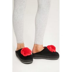 Czarne Kapcie Metonym. Czarne kapcie damskie marki Inny. Za 29,99 zł.