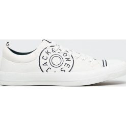 Jack & Jones - Tenisówki. Białe trampki męskie Jack & Jones, bez wzorów, z gumy, na sznurówki. W wyprzedaży za 159,90 zł.